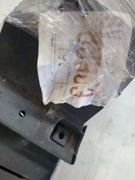 (LOCAL PICKUP ONLY) Rear Bumper 5 Cylinder Without Turbo Fits 04-07 VOLVO 40 SER Foto 2 de 3