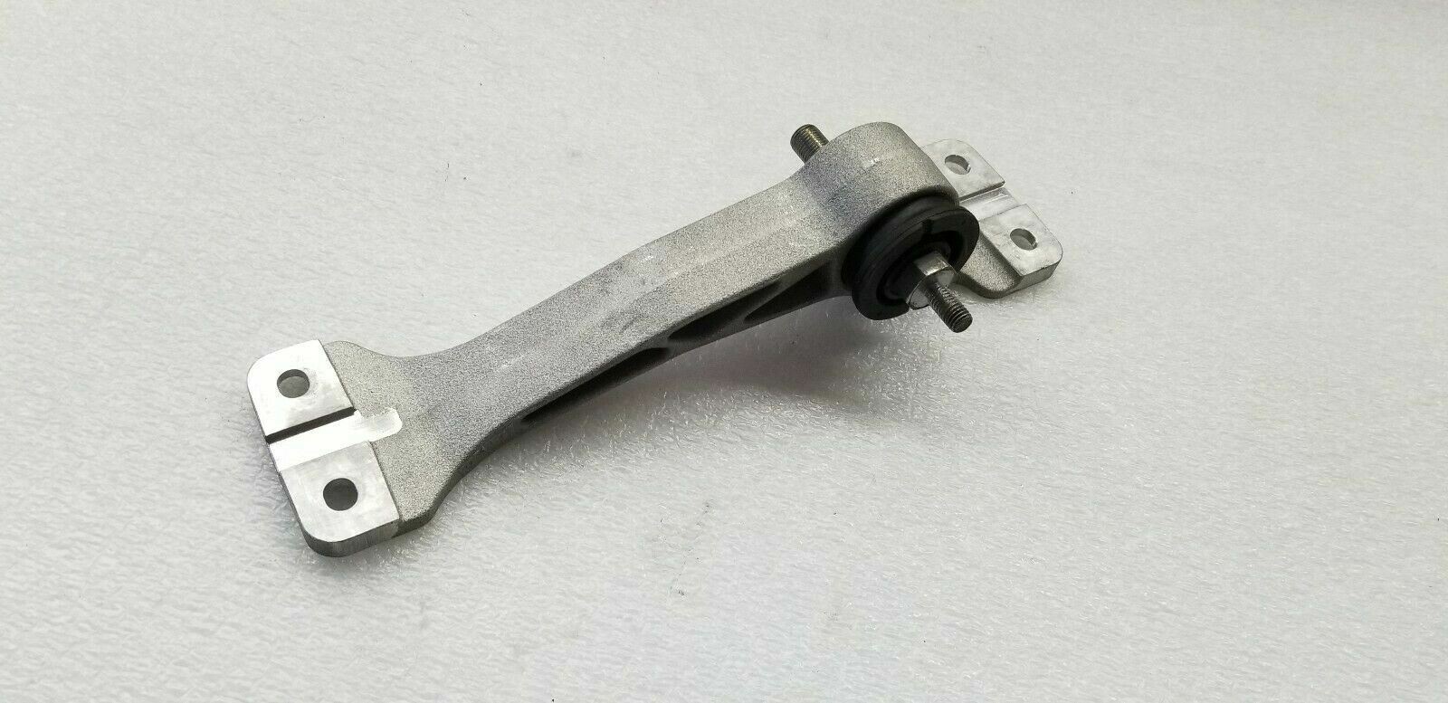 LAMBORGHINI AVENTADOR TRANSMISSION MOUNTING SUPPORT OEM 470199323A 