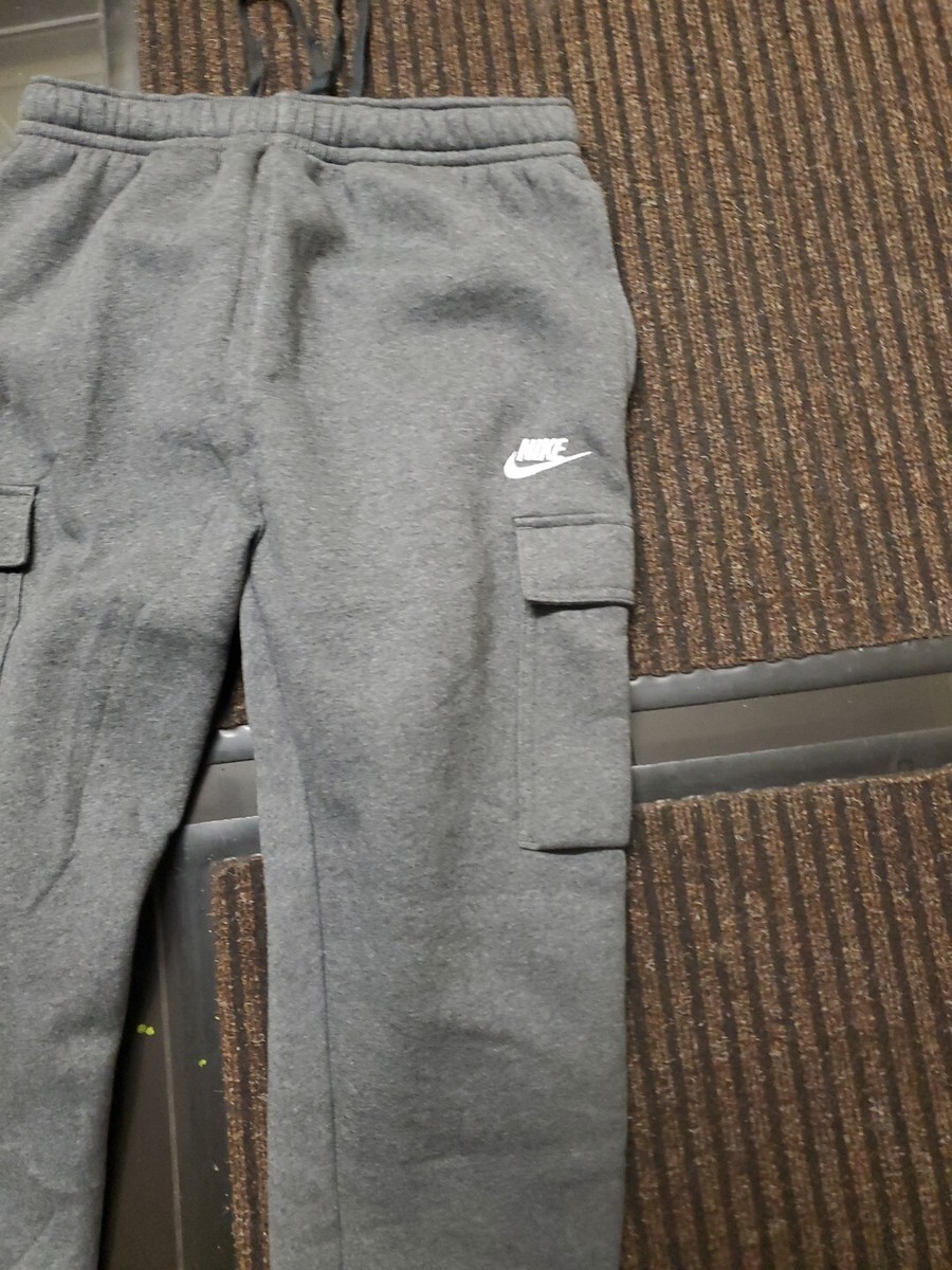 Nike tech fleece grey joggers size medium Bnwt UK