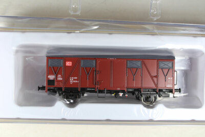 Brawa 50105 Gedeckter Güterwagen Gs 212 der DB AG Epoche V Neuware in OVP.