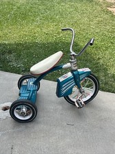Vintage 1950's Western Flyer Tricycle on Aerodynamic front fender Teal and White