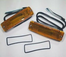 Front Turn Signal Assembly In Bumper Set Of 2 W Seals Vw T1 Bug Beetle 1968-73 Front Turn Signal Assembly In Bumper Set Of 2 W Seals Vw T1 Bug Beetle 1968-73