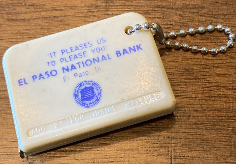 EL PASO NATIONAL BANK Advertising Tape Measure Keychain ILLINOIS  FDIC Money IL