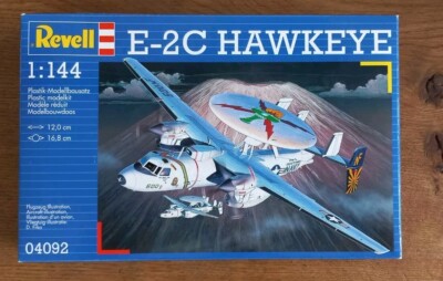 Revell 04092 Grumman E-2C Hawkeye, 1:144, in OVP, aus Sammlung