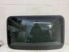 2000-2005 Toyota Celica Sunroof Moon Roof Glass Has Rust