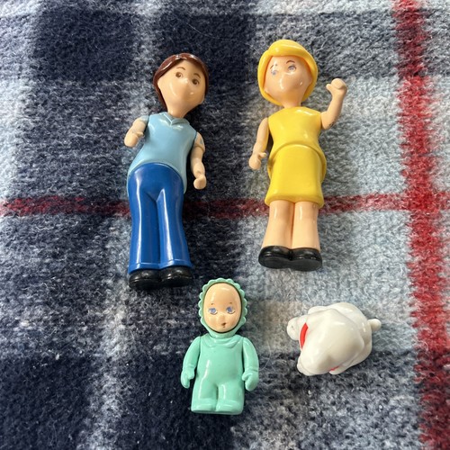 Vintage Little Tikes Dollhouse Family Figures Lot Mom Dad Baby Dog