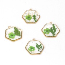 C 10PCS Gold Tone Daffodil Flower Resin Hexagon Charm Green Flower GYX1309