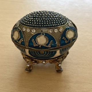 Deko Ei Schmuckschatulle mit Ständer Emaille