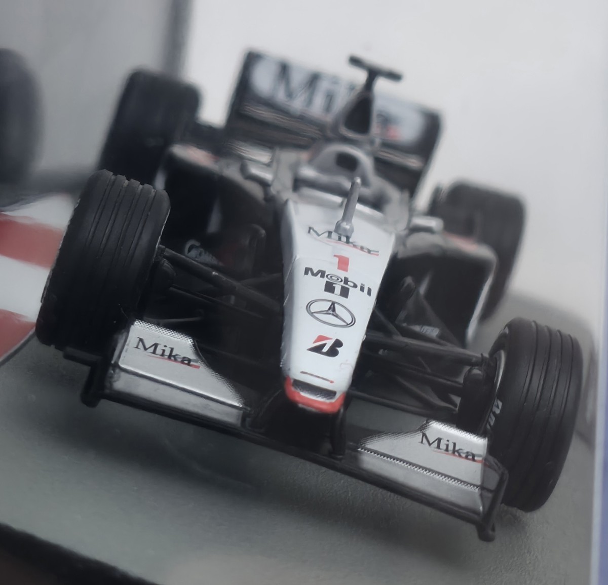 McLaren MP4/14 1999 Mika Hakkinen 1:43 Formula 1 Diecast Model