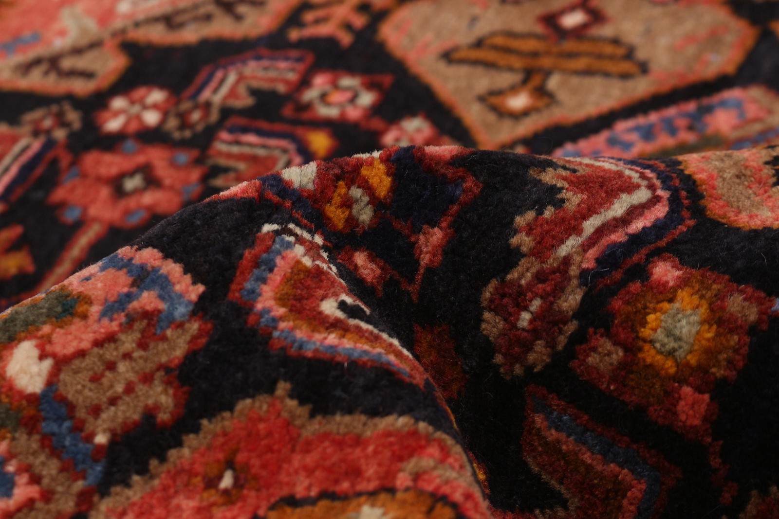 Vintage Hand-knotted Runner Rug 3'5" x 9'8" Traditional Oriental Wool Carpet