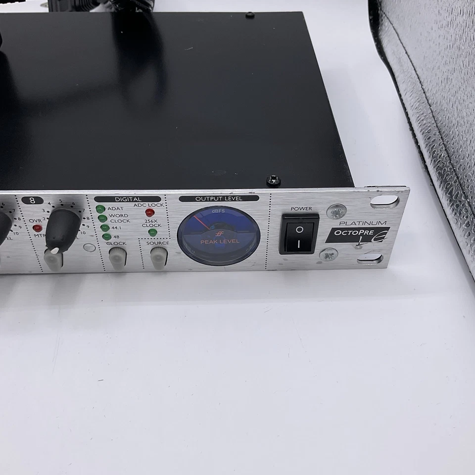 Focusrite OctoPre Platinum Dynamic 8-Channel Mic Preamp - Image 2 of 4