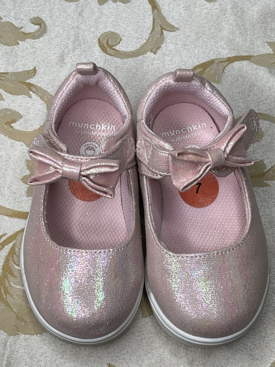 Toddler girls munchkin Shoes Size