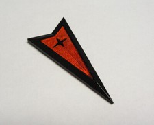 04-06 Pontiac GTO Tapa Trasera Maletero Flecha Emblema Negro Punta Flecha Logo