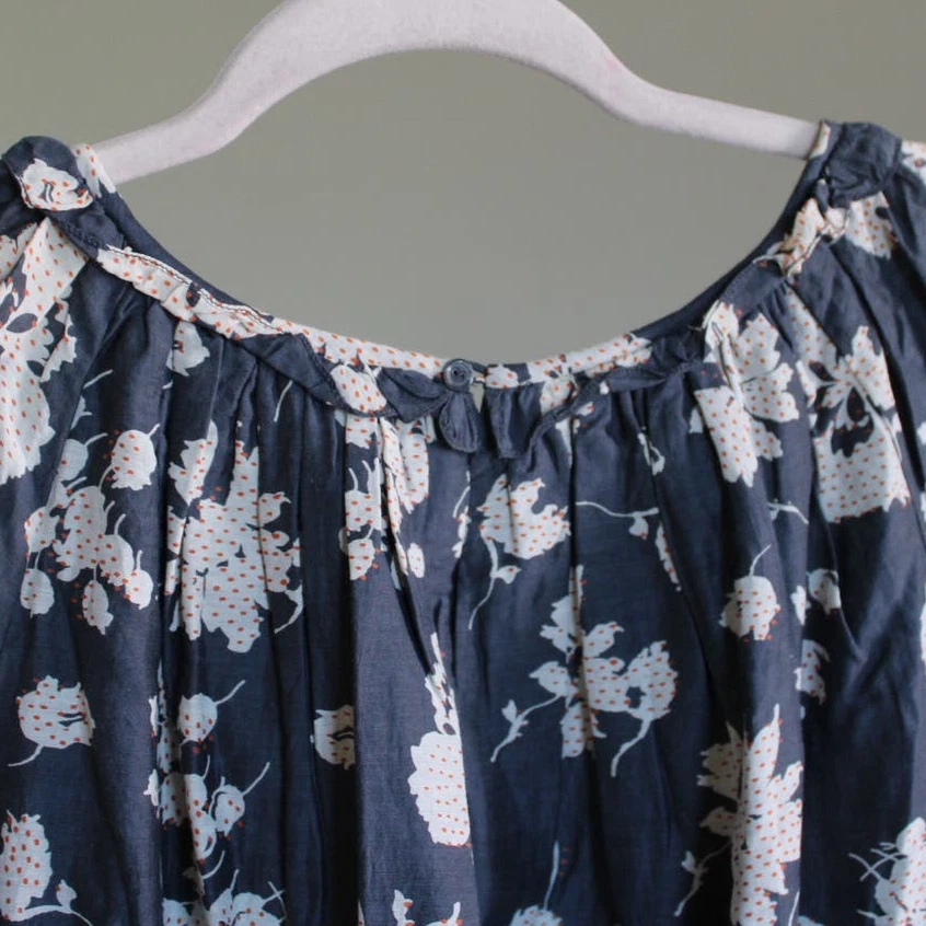 Nuevo con etiquetas Vestido Bonpoint Eugenie Para Niña Manga Corta Gris Algodón Lúrex Estampado Floral 12 Foto 4 de 4