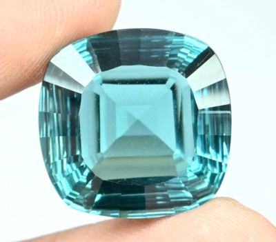 22.65 Ct Natural Paraiba Tourmaline Greenish Neon Blue Copper Loose Gemstone