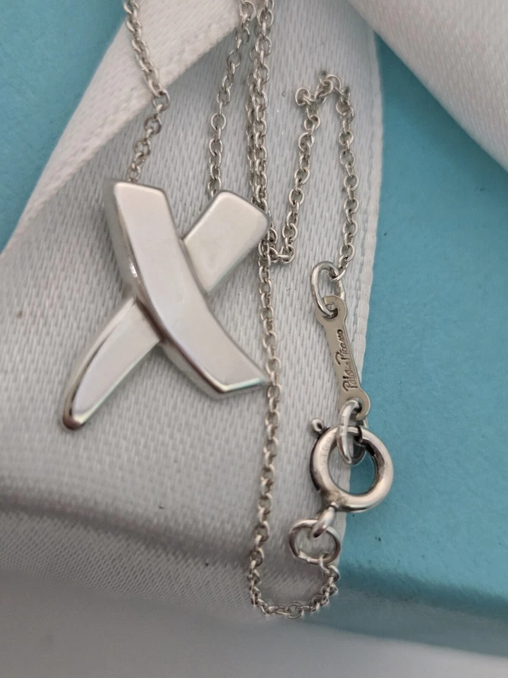 Tiffany & Co. Palmoa Picasso Kiss 16" Necklace ✨️US Seller ✨️NEW AUTHENTIC CERT - Image 4 of 4