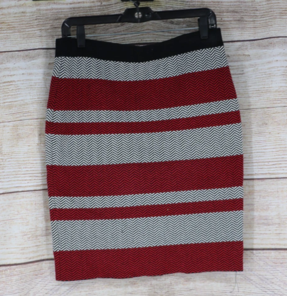 Falda recta tejida a rayas negra roja talla mediana Elle para mujer Foto 4 de 4