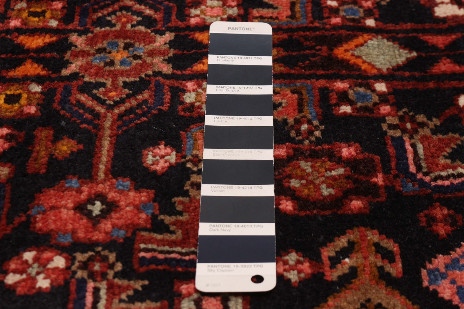 Vintage Hand-knotted Runner Rug 3'5" x 9'8" Traditional Oriental Wool Carpet