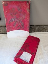 Home Holiday Target Christmas Tablecloth Red Berry Pine 60 x 102 Oblong Napkins