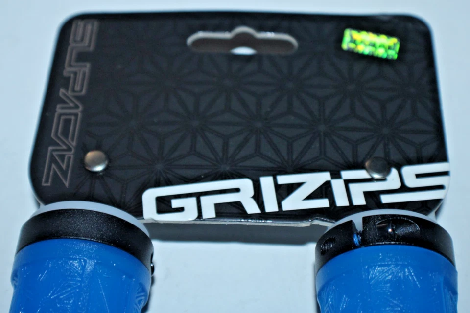 SUPACAZ Grizips Lock-on Bicycle Handlebar Grips Blue 133mm 22.2/32mm MTB Hybrid - Image 2 of 4