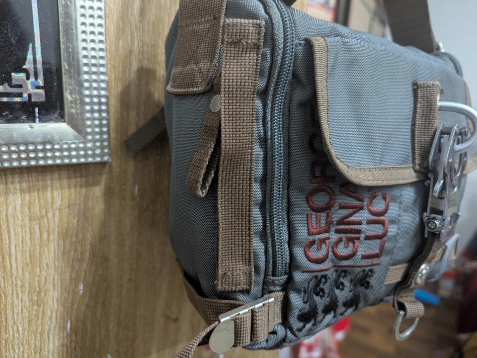 George Gina & Lucy Junior Postman Shoulder Bag Y2K10 – Messenger Crossbody - Image 2 of 4