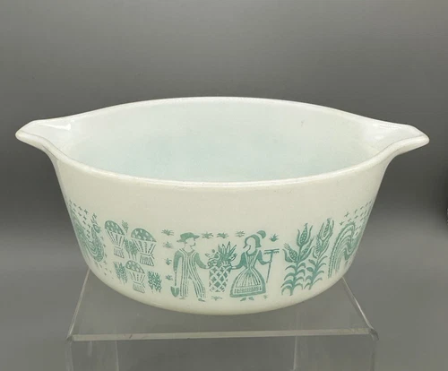Vintage Pyrex Butterprint Amish Casserole 472 1.5 Pint Turquoise Blue NO Lid