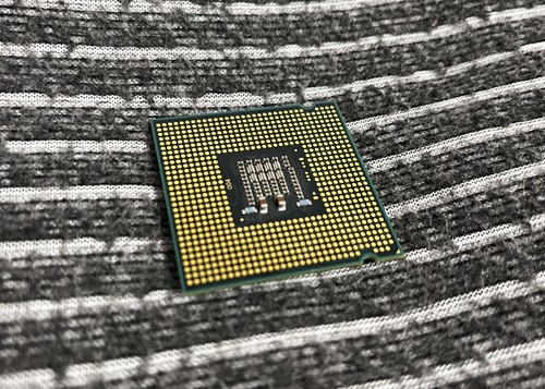 Intel Pentium 2,7 GHz 2 (AT80571PG0682ML) Prozessor - Bild 3 von 3