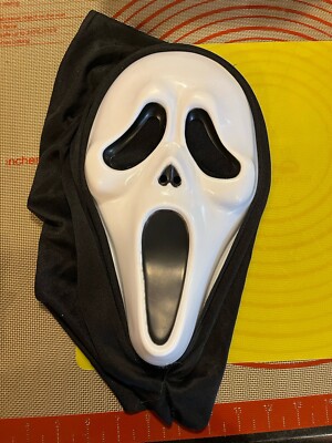 Scream Ghostface 25th Anniversary Fun World Collectors Edition Mask 