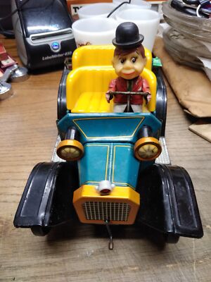Vtg Japan TN Mystery 1901 Battery Powered Tin Toy Jalopy Car w