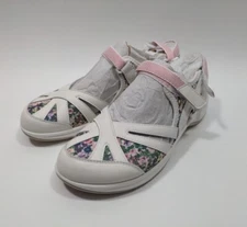 Easy Spirit Women's Esplash Mary Jane Flat, White 141, Size 8.5