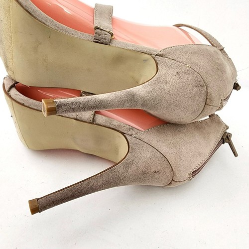 Madden Girl DEMI Suede Fringe Stiletto Heel Sandals Nude Size 8.5 - Picture 8 of 8
