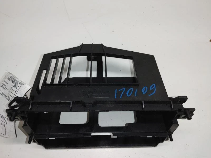 BMW 325CI 2002 soporte estéreo Foto 2 de 4