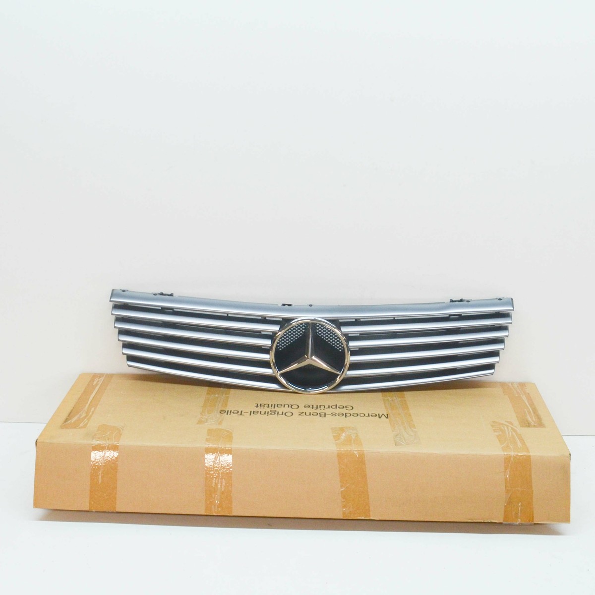 NEW MERCEDES-BENZ SL R129 FRONT RADIATOR GRILLE A1298800285