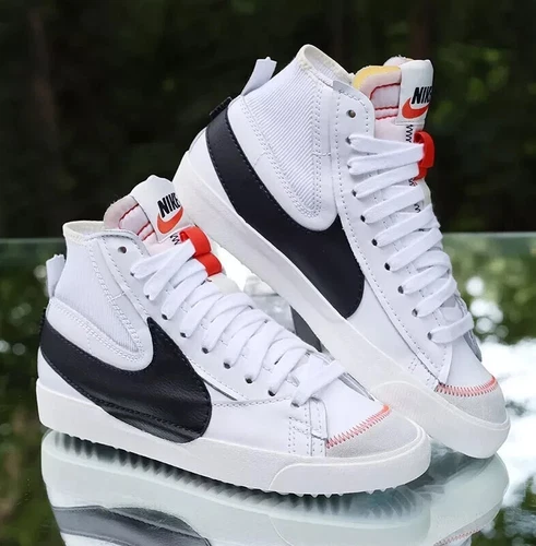 Size 11 - Nike Blazer '77 Jumbo Mid White Black - Brand New .Never worn.