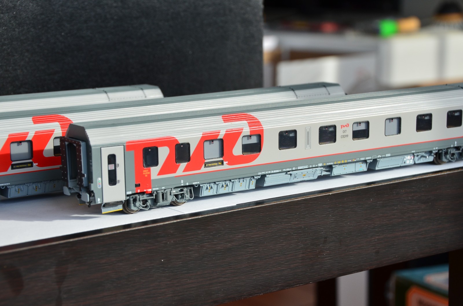 LS Models 48036 RZD MOSCOW-VIENNA International Train 3-Car Set HO RARE ...