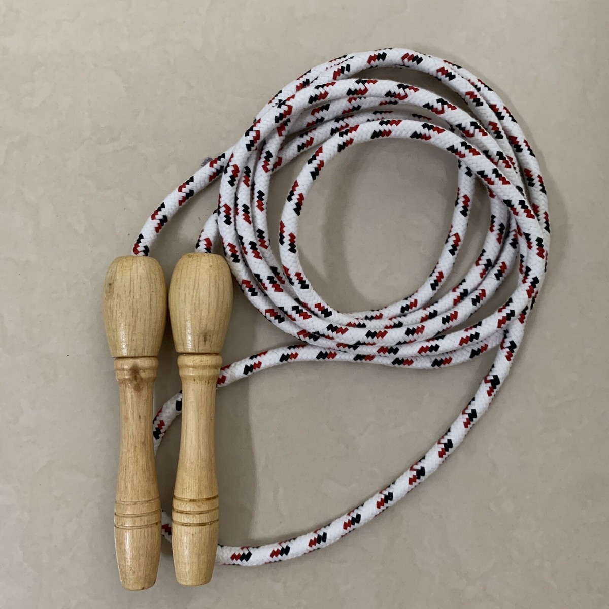 Old School Traditional Skipping Rope w Wood Handle