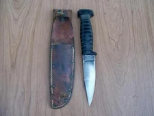 WWII US. NAVY MARK 1 COLONIAL COMMANDO KNIFE WITH NAVY SCABBARD