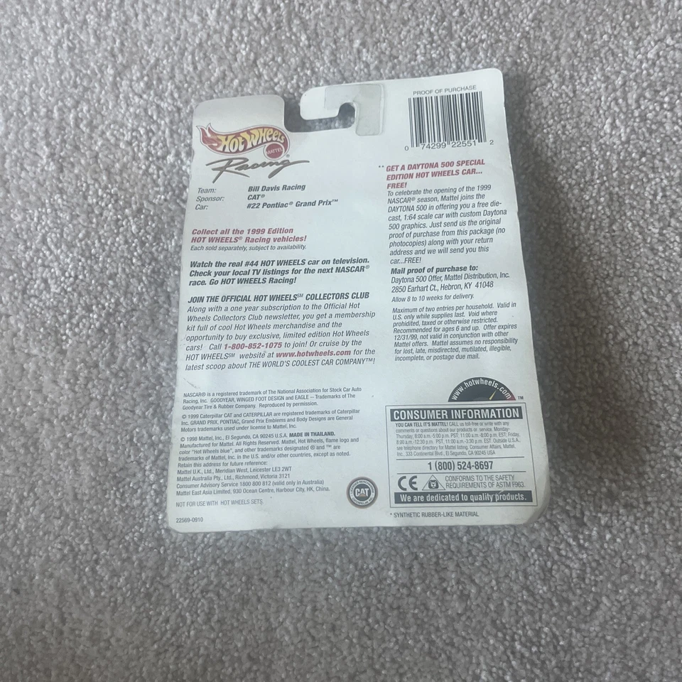 Coche de carreras profesional 1:64 Hot Wheels NASCAR 1999 CAT #22 WARD BURTON Foto 2 de 2