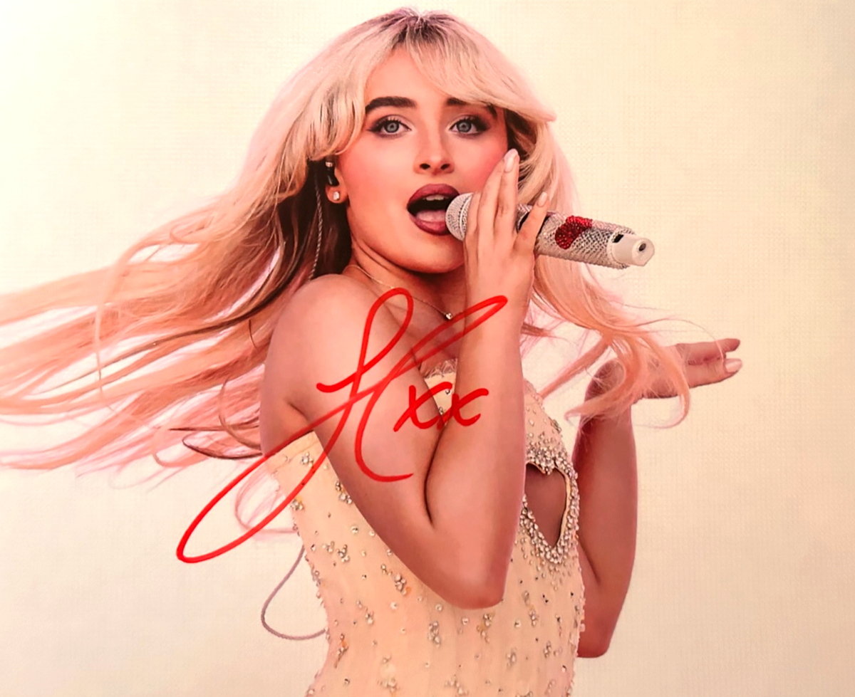 SABRINA CARPENTER Signed Original 8x10
