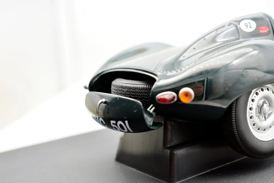 Modellino auto art 1:18 Jaguar D type verde autoart modellismo statico diecast - Immagine 3 di 4