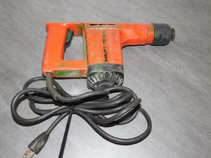 2 Balais De Charbon Moteur Pour Perceuse Hilti TE12 Et TE12s - Neufs - Marque MaKu7