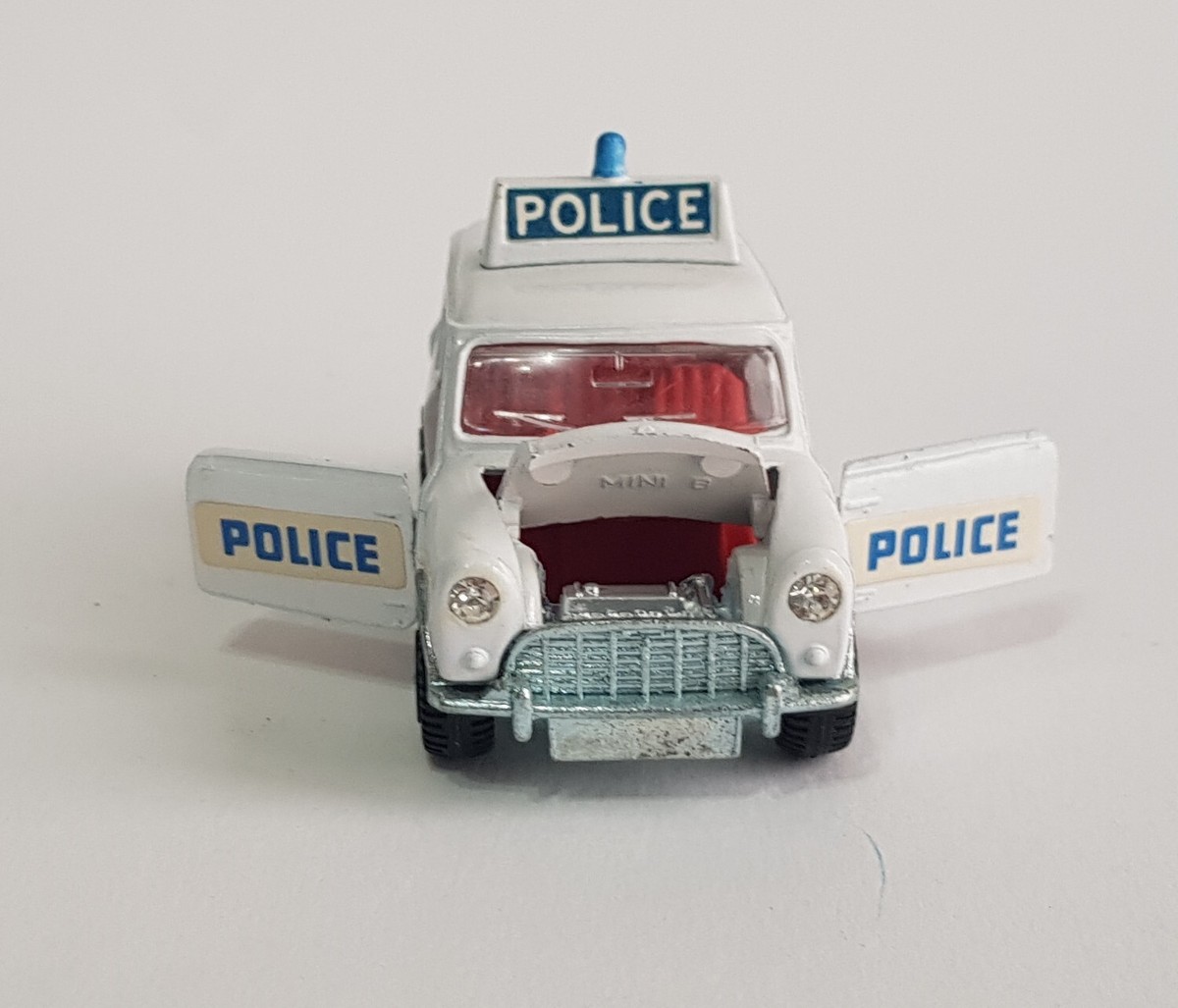 ディンキー（Dinky Toys）No.250 ポリス・ミニ・クーパー Dinky 250, Mini Cooper S Police Car - Free Price Guide & Review