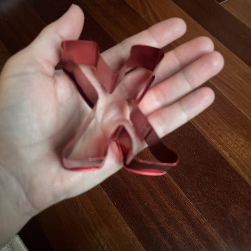 Metal Cookie Cutter Lot of 4 Hearts X O Love Hugs Kisses Valentine’s Day - Picture 3 of 4