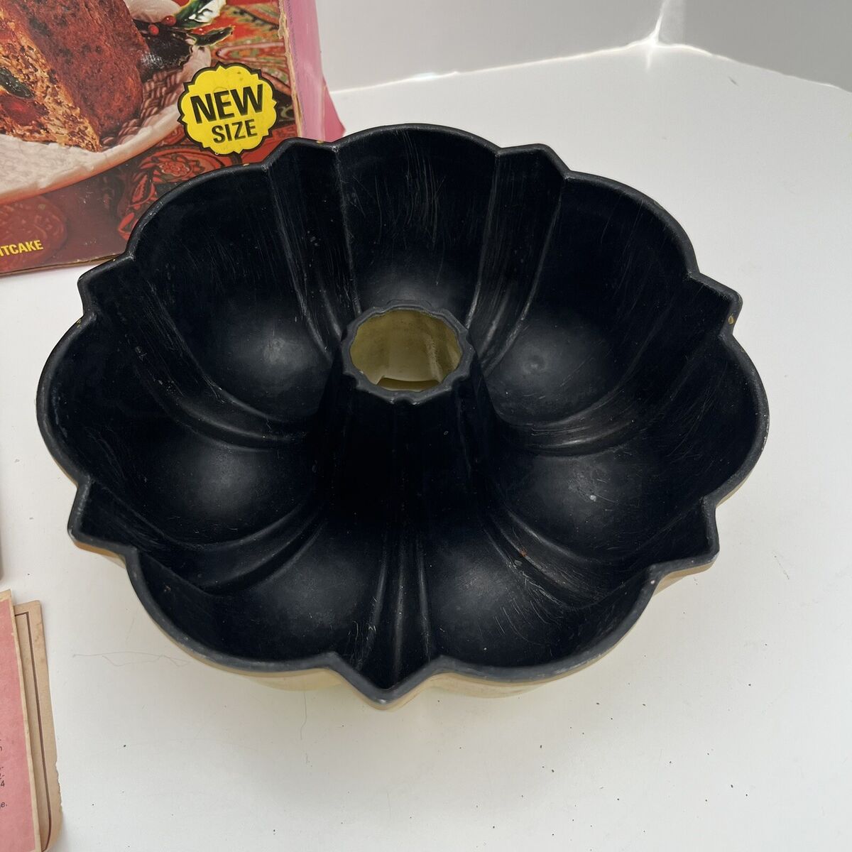 Vintage Nordic Ware New Size 6 Cup Bundt Pan Cake Cast Aluminum
