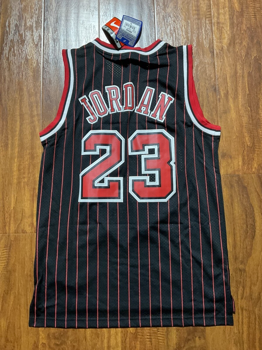 New With Tag Men's Jersey Bulls #23 Michael Jordan classic