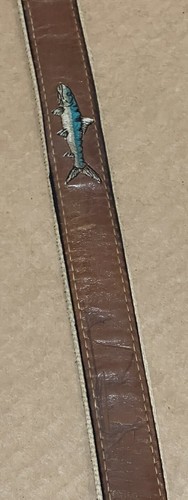 Gr. 34 Leder Canvas Angeln Gürtel Outdoor Messingschnalle bestickt Fisch EUC - Bild 5 von 12