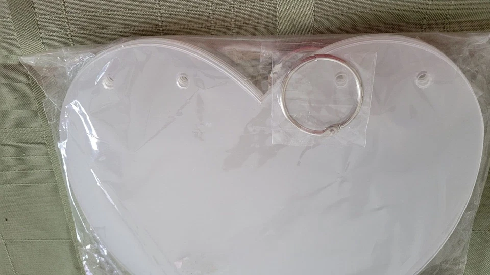 Darice Acrylic MEMORY BOOK Ultimate Scrapbook & Photo Album HEART SHAPE NEW 2008 - Image 3 of 4