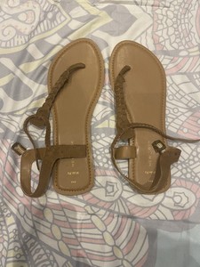 wide fit sandals size 8