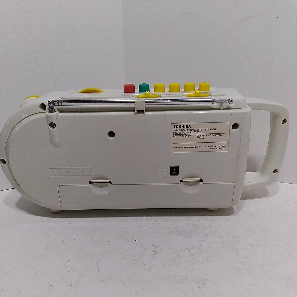 VTG Tweety Sylvester Cassette Radio Lt 401 TWE Toshiba Looney