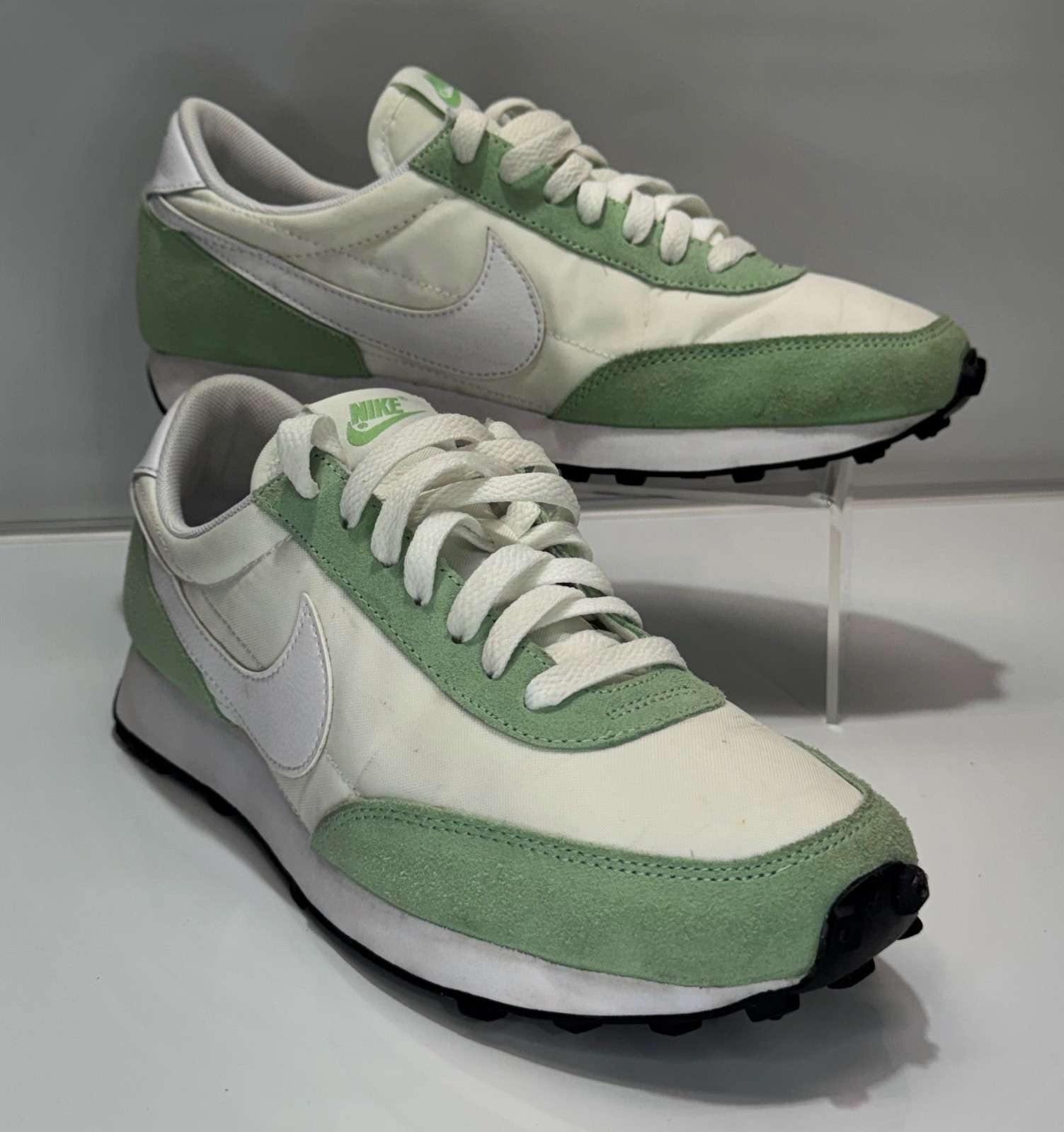 Nike Daybreak Enamel Green White Size 8.5 DH1038-300